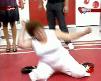 250 kiloluk kad�ndan canl� yay�nda takla show (esr